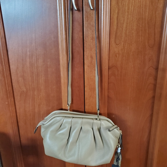 Massimo Dutti studio sheep skin bag - Picture 8 of 9